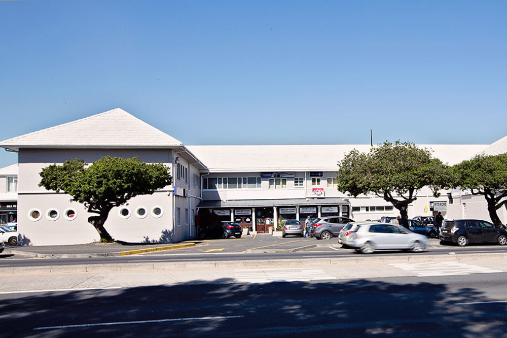 New National Hotel And Conference Parow Eksteriør billede