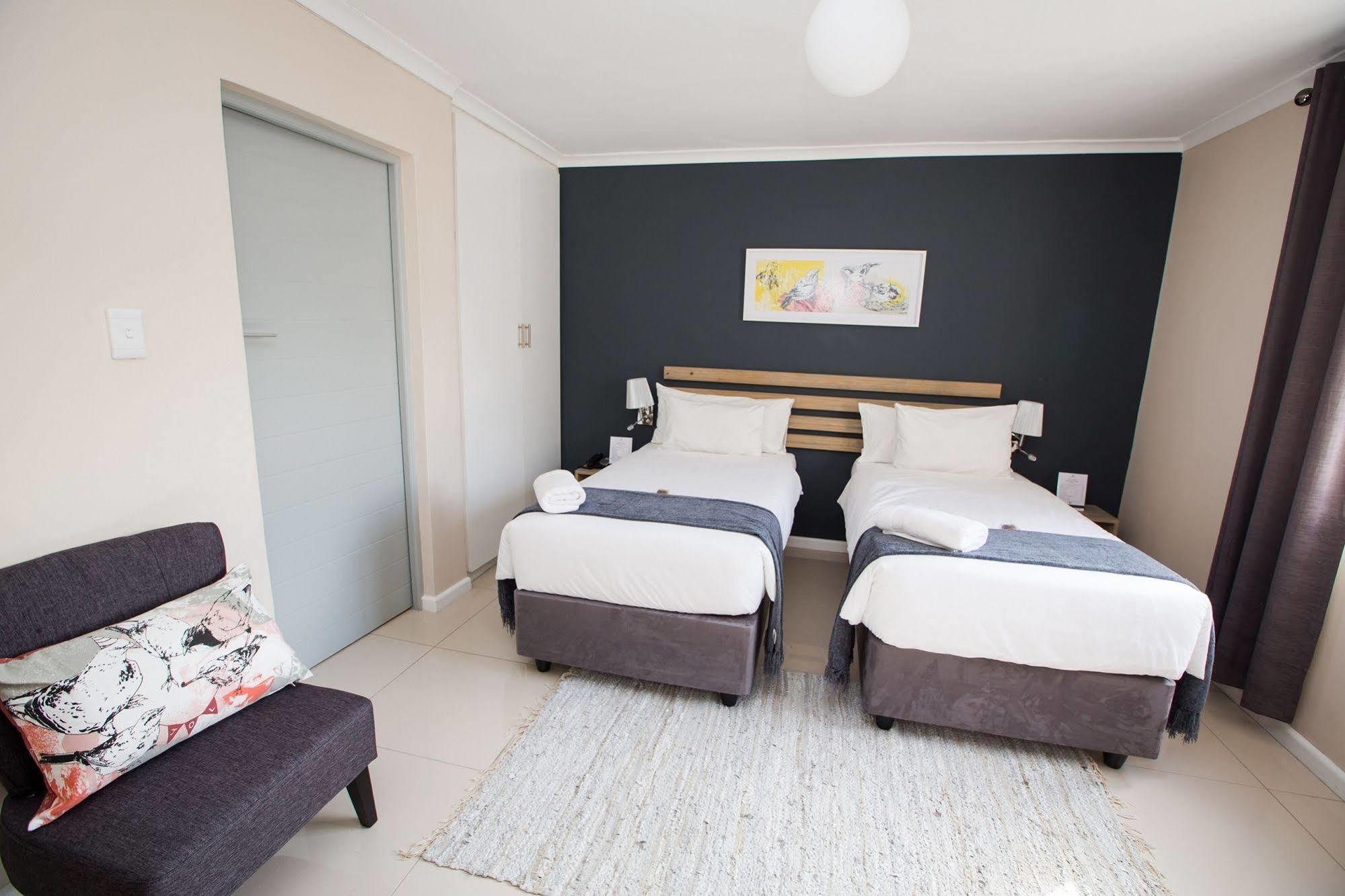 New National Hotel And Conference Parow Eksteriør billede