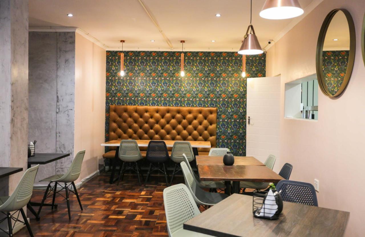 New National Hotel And Conference Parow Eksteriør billede